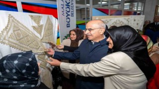 Malatyada Kadın Kültür, Yaşam, Sanat ve Spor Merkezi törenle açıldı