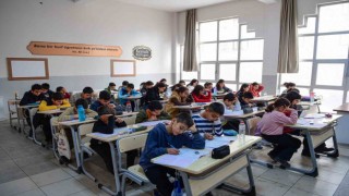 Malatyada öğrencilere ödüllü deneme sınavı