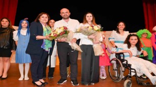Manavgat Belediyesi Kent Tiyatrosundan “Bilime Engelsiz Seyahat” prömiyeri