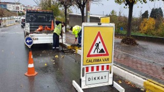 Mazgal ve menfez temizliği yapılıyor