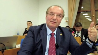 Milletvekili Akay :  KARDEMİRde kim ne iş yapıyor, belli değil