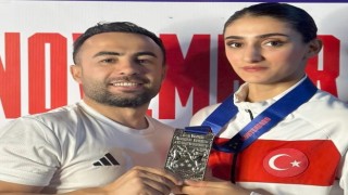 Milli sporcu Pınar Benekten Gençler Dünya Boks Şampiyonasında gümüş madalya