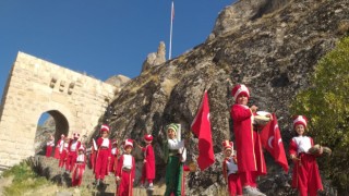 Minik mehteranlar tarihi mekanları gezdi