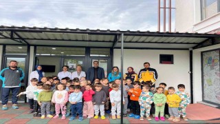 Minik öğrencilere doğru diş fırçalama anlatıldı