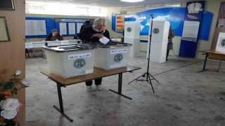 Moldovadaki kritik cumhurbaşkanlığı seçimlerinde adaylar başa baş gidiyor