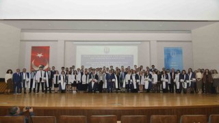 MSKÜde Diş Hekimi Adayları beyaz önlüklerini giydi