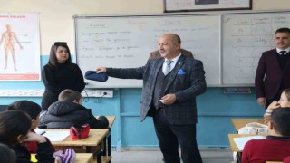Müdür Hasan Başyiğit: Sınıflarımızda öğrenci sayısı ideal düzeyde