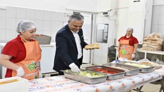 Muratpaşa Belediyesinden, okul menüsü desteği