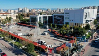 Muratpaşada yeni yıl çarşısı hazırlıkları başladı