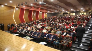 Mustafa Varank: Maaşlı bir iş tercih edeceğinize girişimci olmanızı öneriyorum