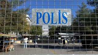 Narin Güran davası öncesi adliye çevresine bariyerler yerleştirildi