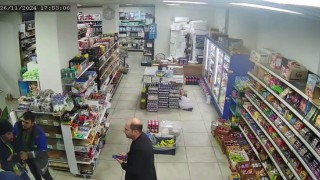 Nefessiz kaldı ‘Sırtıma vurun dedi, Heimlich manevrası ile hayata tutundu