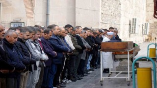 Niğdede evde ölü bulunan adam defnedildi