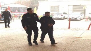 Öfkeli koca eşini çekiçle ağır yaraladı