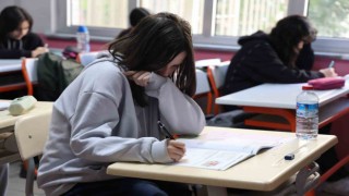Öğrencilere 40 yıllık başarılı kariyer rahatlığı için azimli çalışma tavsiyesi
