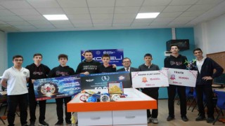 Öğrencilerin su altı robotu birinci oldu: Askeri ve tehlikeli görevlere de uygun