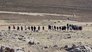 Öğretmenler 2 bin 600 yıllık Zernaki Tepeye doğa yürüyüşü gerçekleştirdi