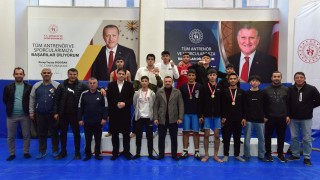 Osmaniye’de Güreş Müsabakaları Tamamlandı