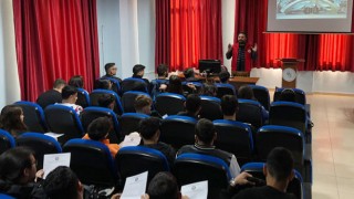 Osmaniye’de Üniversite Öğrencilerine "Gençlik ve Güvenli Gelecek" Konferansı