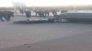 Otomobil ile motosiklet çarpıştı: 1 yaralı