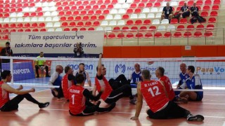 ParaVolley Oturarak Voleybol Milli Takımı ilk maçından galip