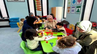 Plevne Anne Çocuk Oyun Evinde Kızılay Haftasına özel etkinlik