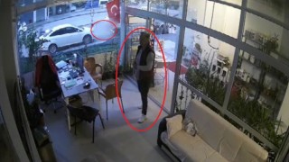 Pompalı tüfekli saldırısında refleksi ile ölümden döndü