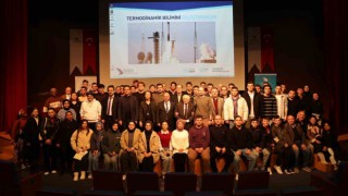 Prof. Dr. Sadık Kakaç Düzce Üniversitesi öğrencileriyle buluştu
