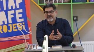 Prof.Dr. Mehmet Özger ile Hayata şiirle bakmak söyleşisi ilgi gördü