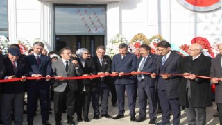 Pusula Gazetesi yeni hizmet binasında