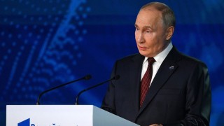 Putin’den Trump’a Tebrik: “Cesur Bir Adam”