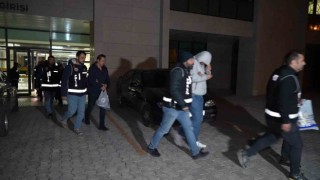 Rüşvetle sağlık raporu düzenleyen şebeke çökertildi: 2si doktor 8 kişi tutuklandı