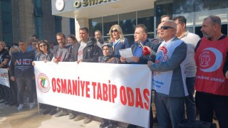 Sağlık Çalışanlarından Yönetmelik Tepkisi: “Halkın Sağlığını Korumuyorsanız, İstifa Edin!”