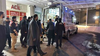 Şanlıurfada zincirleme kaza... Eski Milletvekili Adil Çelikin de aralarında bulunduğu 8 kişi yaralandı