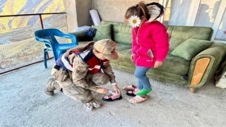 Siirtte jandarma 50 öğrencinin okul ihtiyacını karşıladı