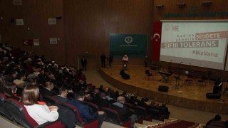 Şırnakta düzenlenen programda şiddet gören kadınlara verilen hizmetler anlatıldı