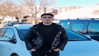 Sivasta trafik kazası 20 yaşındaki genci hayattan kopardı