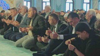 Sultangazide meslektaşları şehit polis memuru M. Esat Kayacan için mevlit okuttu
