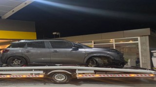 Takla atan otomobilde 2 kişi yaralandı