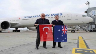 THY Sidney uçuşları başladı, Başkonsolos uçağı su dökerek uğurladı