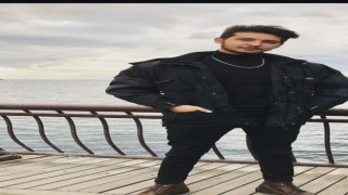 Tırın altında kalan motosiklet sürücüsü hayatını kaybetti