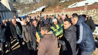 Tırın çarptığı gazeteci dualarla son yolculuğuna uğurlandı
