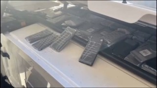 Tırın kupa kısmına gizlenen kaçak telefonları jandarma yakaladı