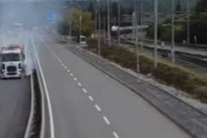 Toprakkale Çarşı Merkezinde Asfaltlama Çalışmaları Tamamlandı