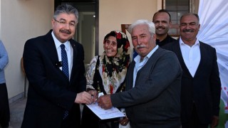 Topraktepe Köyü'nde Deprem Konutlarının Anahtarları Teslim Edildi