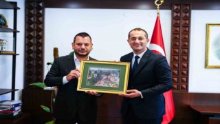 Trabzonspor Kulübü Başkanı Doğandan Akçaabat Belediye Başkanı Ekime ziyaret