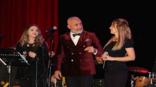 TSK Armoni Mızıkası Erzincanda konser verdi