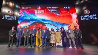Türk Hava Yollarının Refik Anadol ile hazırladığı “Inner Portrait” eserinin Türkiye lansmanı AKMde gerçekleşti