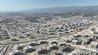 Türkiyenin en büyük 2. şantiyesinde depremzede vatandaşlar sıcak yuvalarına kavuşmanın heyecanını yaşıyorlar