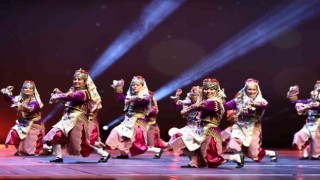 Türkiyenin renkleri sanat şehri Denizlide buluşuyor